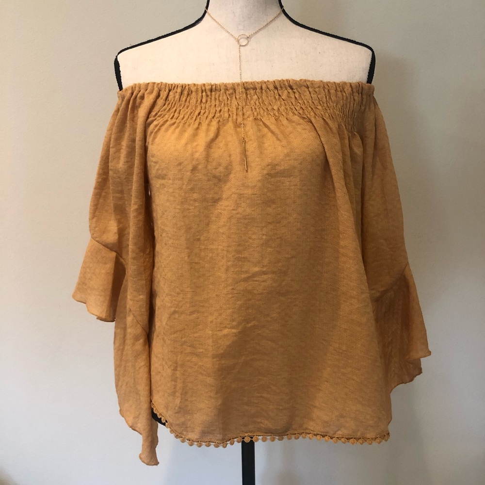 Yellow off the shoulder blouse - Picture 4 of 6